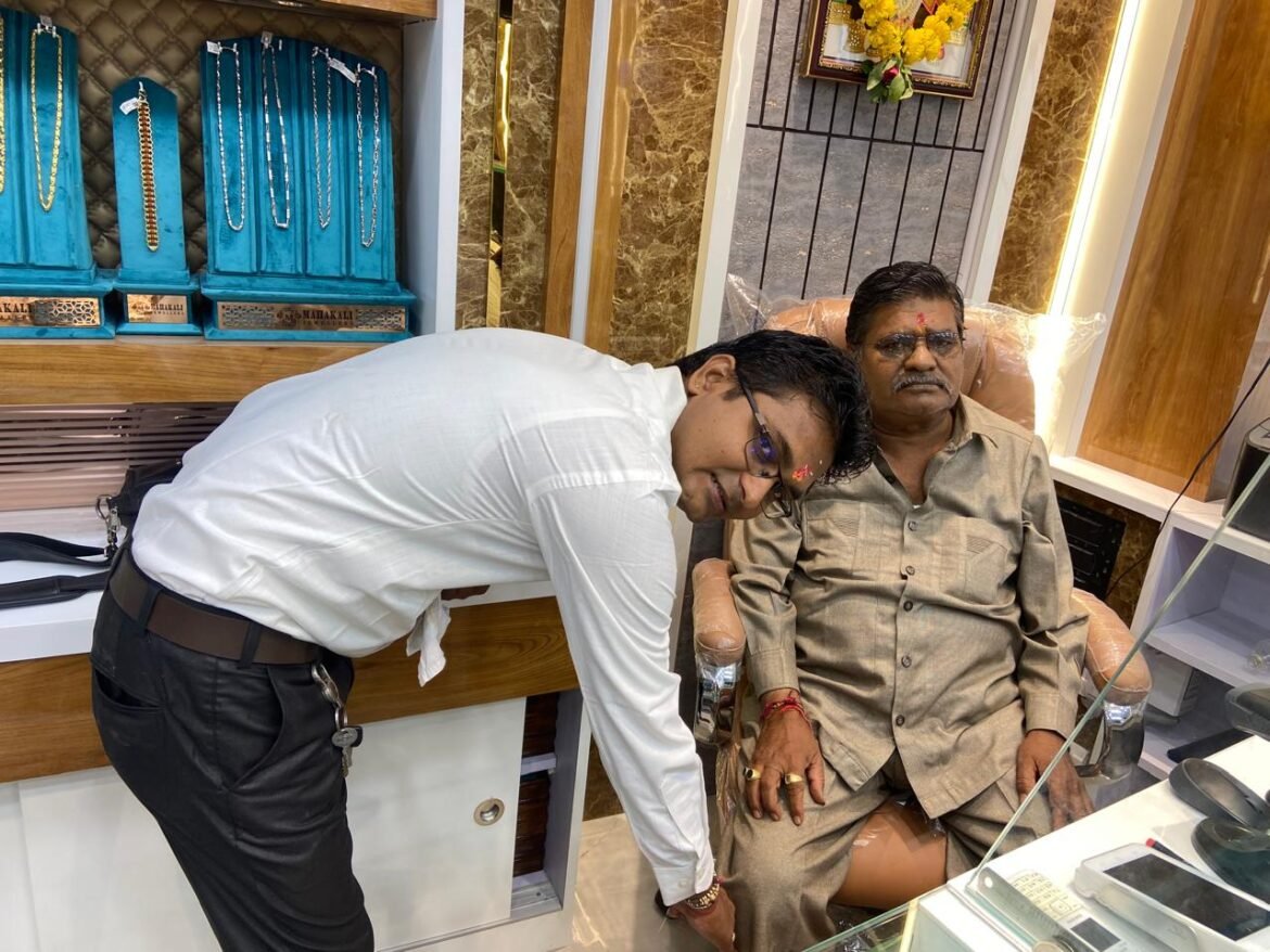 Mahakali Jewellers Shines Bright at Charity Gala, Lighting Up Lives in Ahmedabad